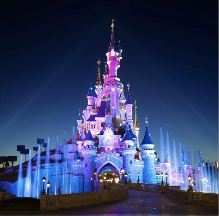 Disneyland-Paris 8 Pers, 2 Parking, Wifi Монтеврен Екстериор снимка